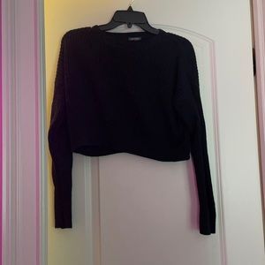 Teen girls simple black crop sweater